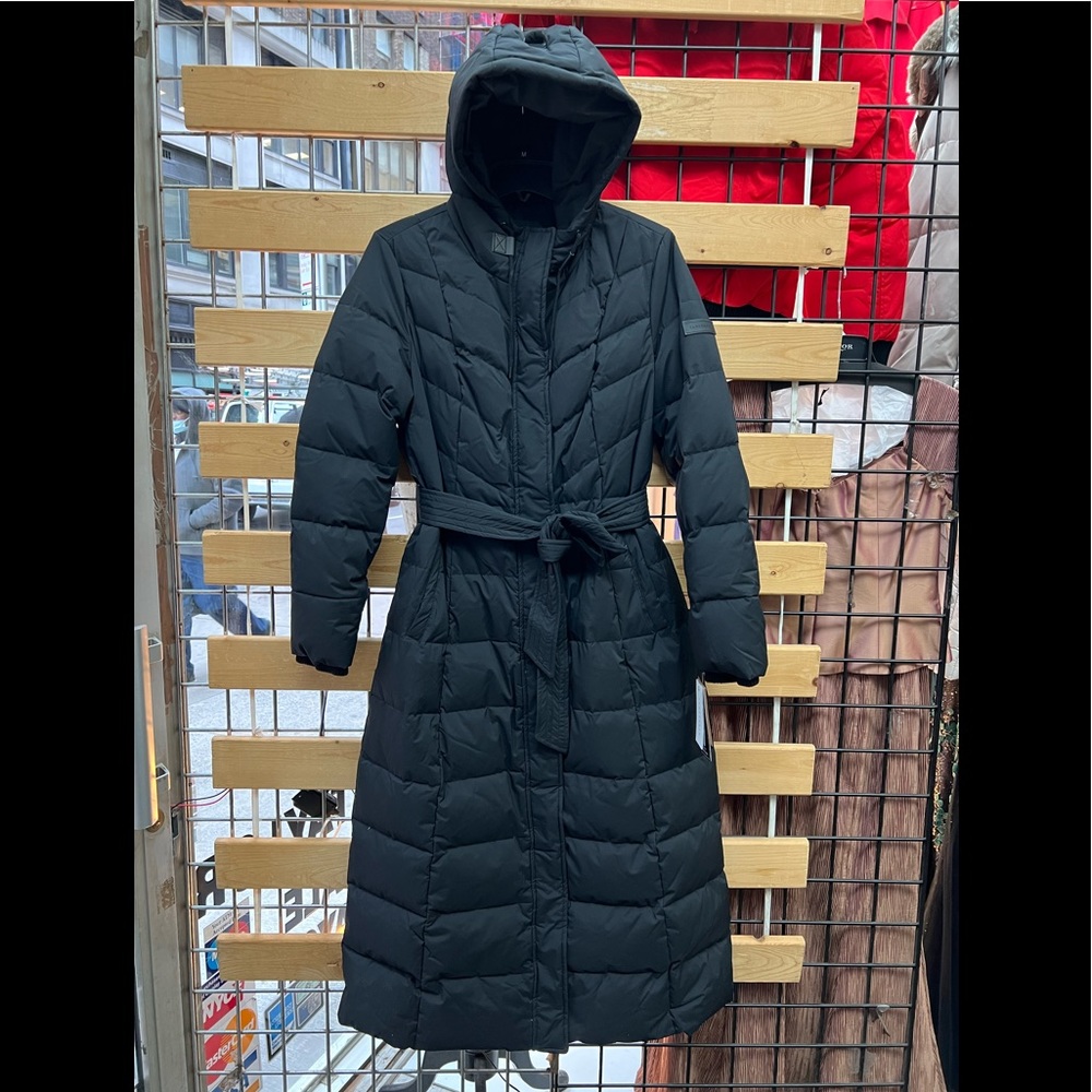 NWT,SANCTUARY
Belted Water Resistant Down & Feather Fill Puffer Coat In Black - Picture 3 of 17